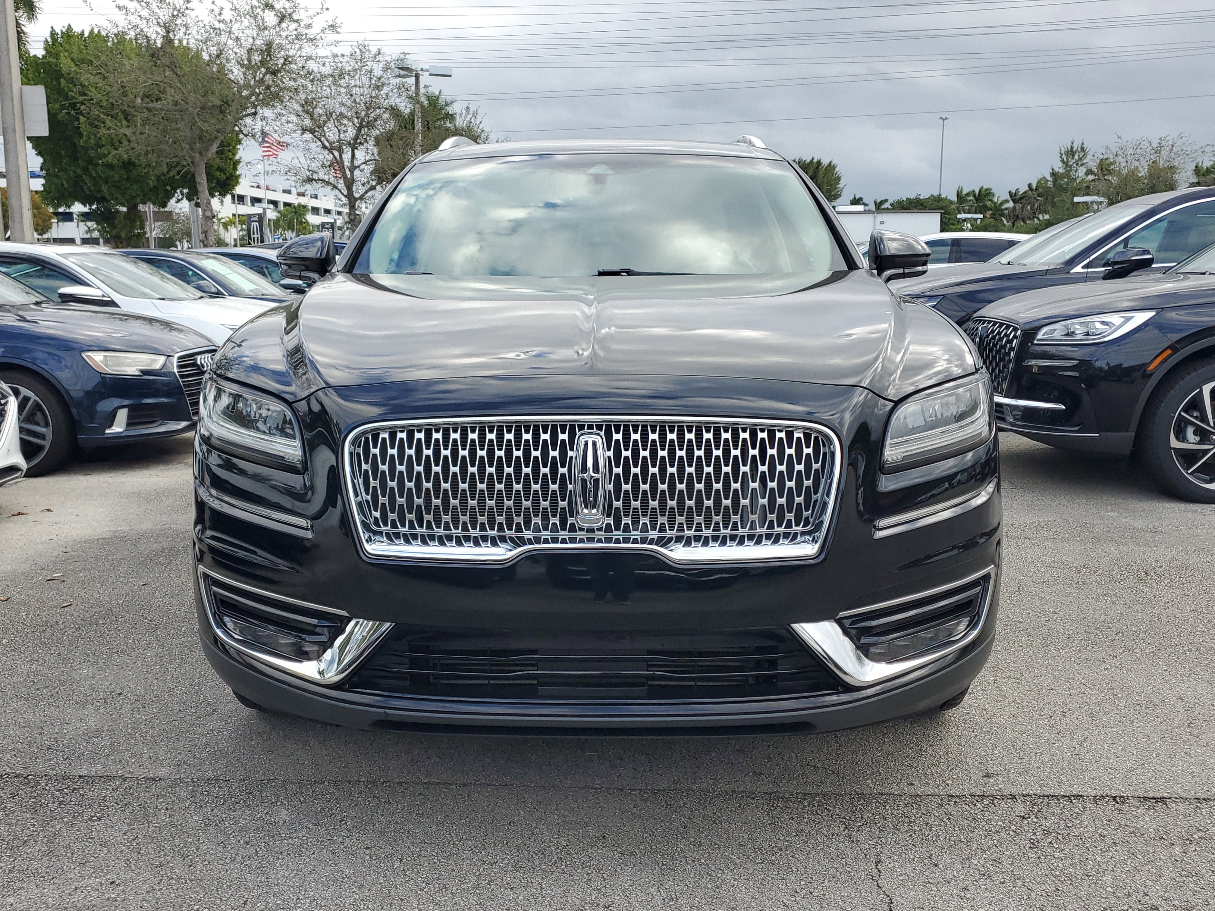 Used 2019 Lincoln Nautilus Select image 3