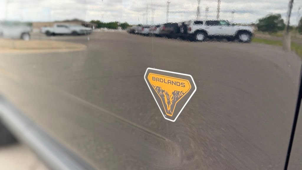 Used 2022 Ford Bronco Sport Badlands AWD/4WD image 3