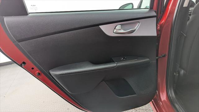 Used 2024 Kia Forte LXS FWD image 16