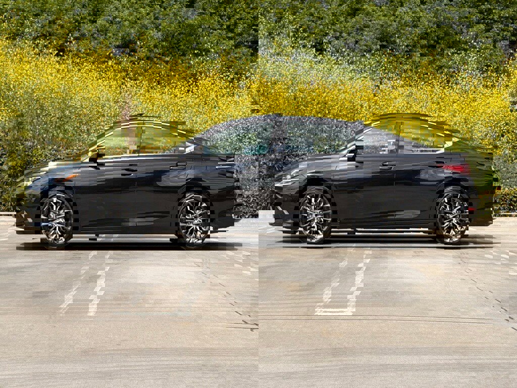 Certified 2025 Lexus ES 300h w/ Premium Package image 8