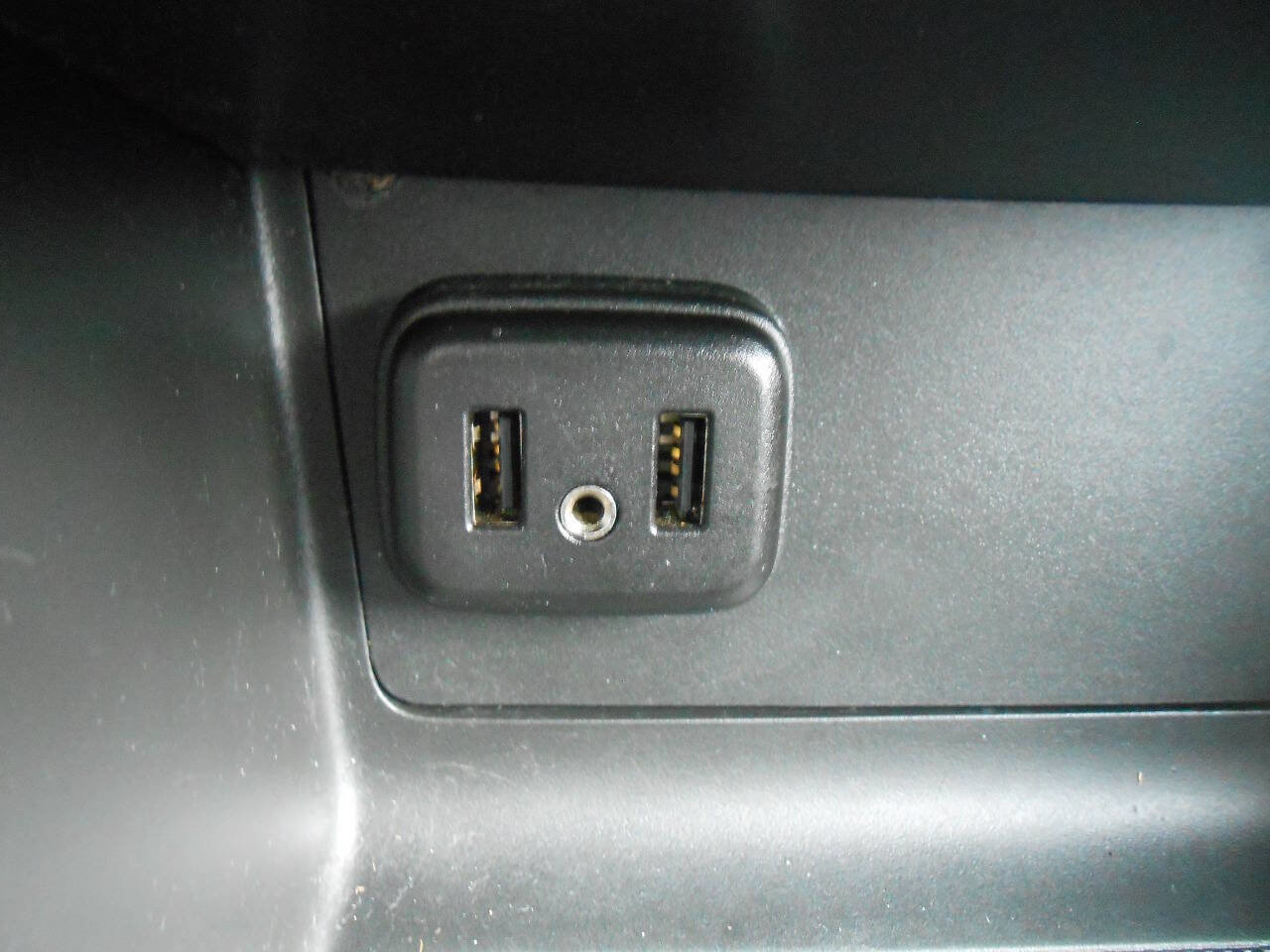 Used 2019 Chevrolet Colorado W/T image 15