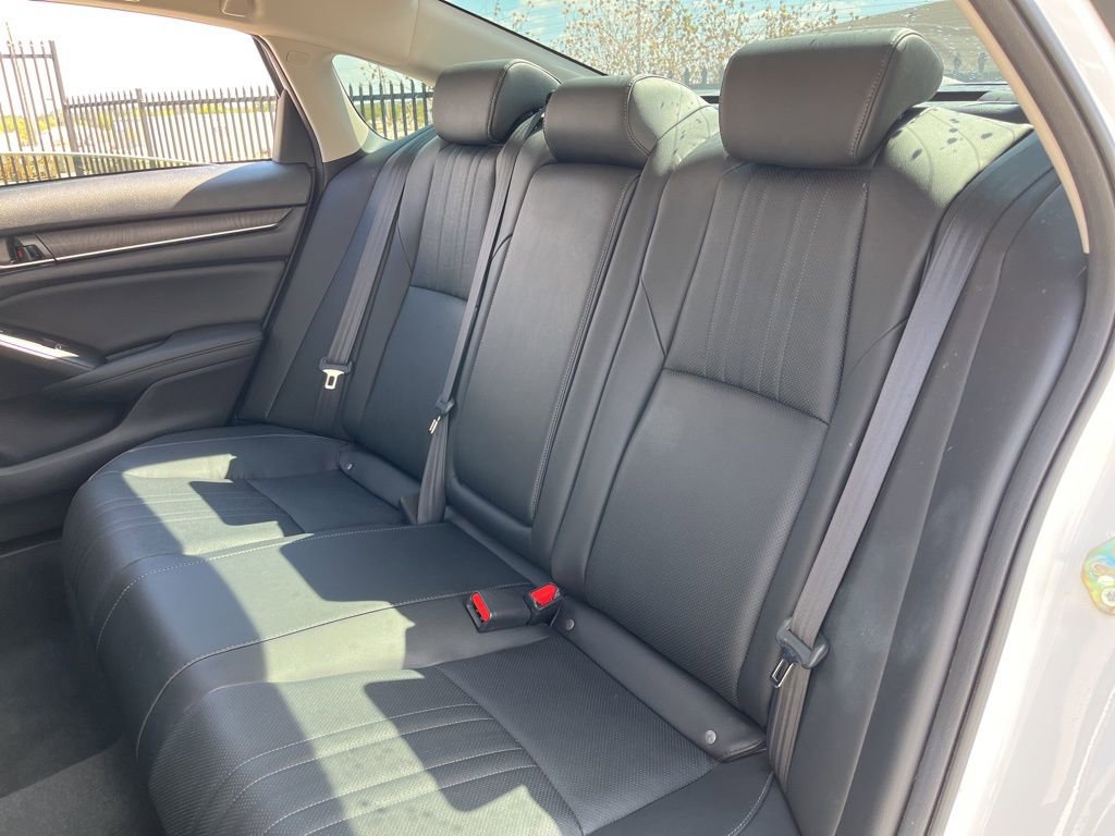 Used 2020 Honda Accord Touring image 27