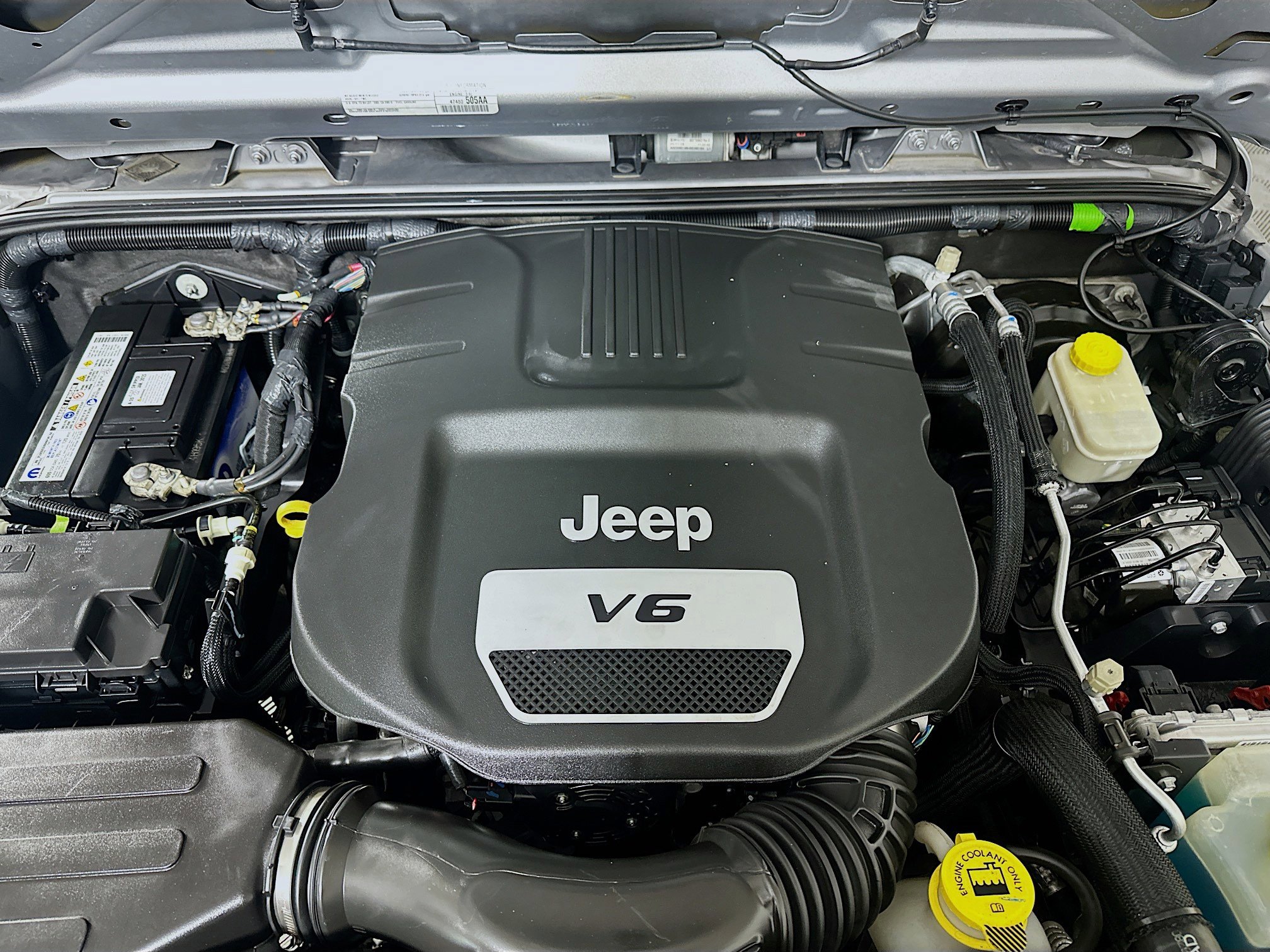 Used 2016 Jeep Wrangler Sport w/ Quick Order Package 24S AWD/4WD image 27