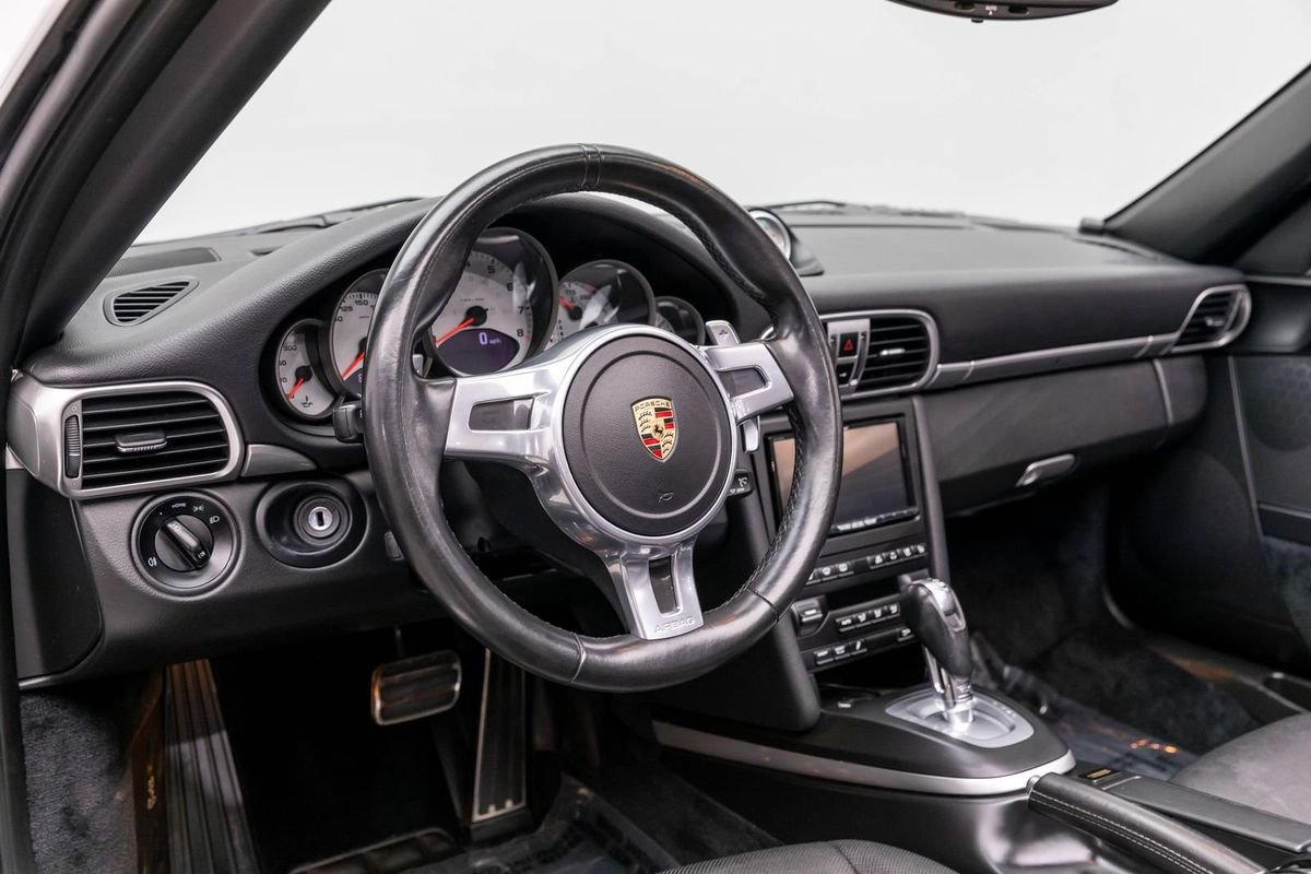 Used 2011 Porsche 911 Carrera S RWD image 21