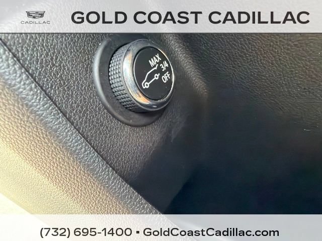 Certified 2024 Cadillac XT4 Luxury w/ Cold Weather Package FWD image 16