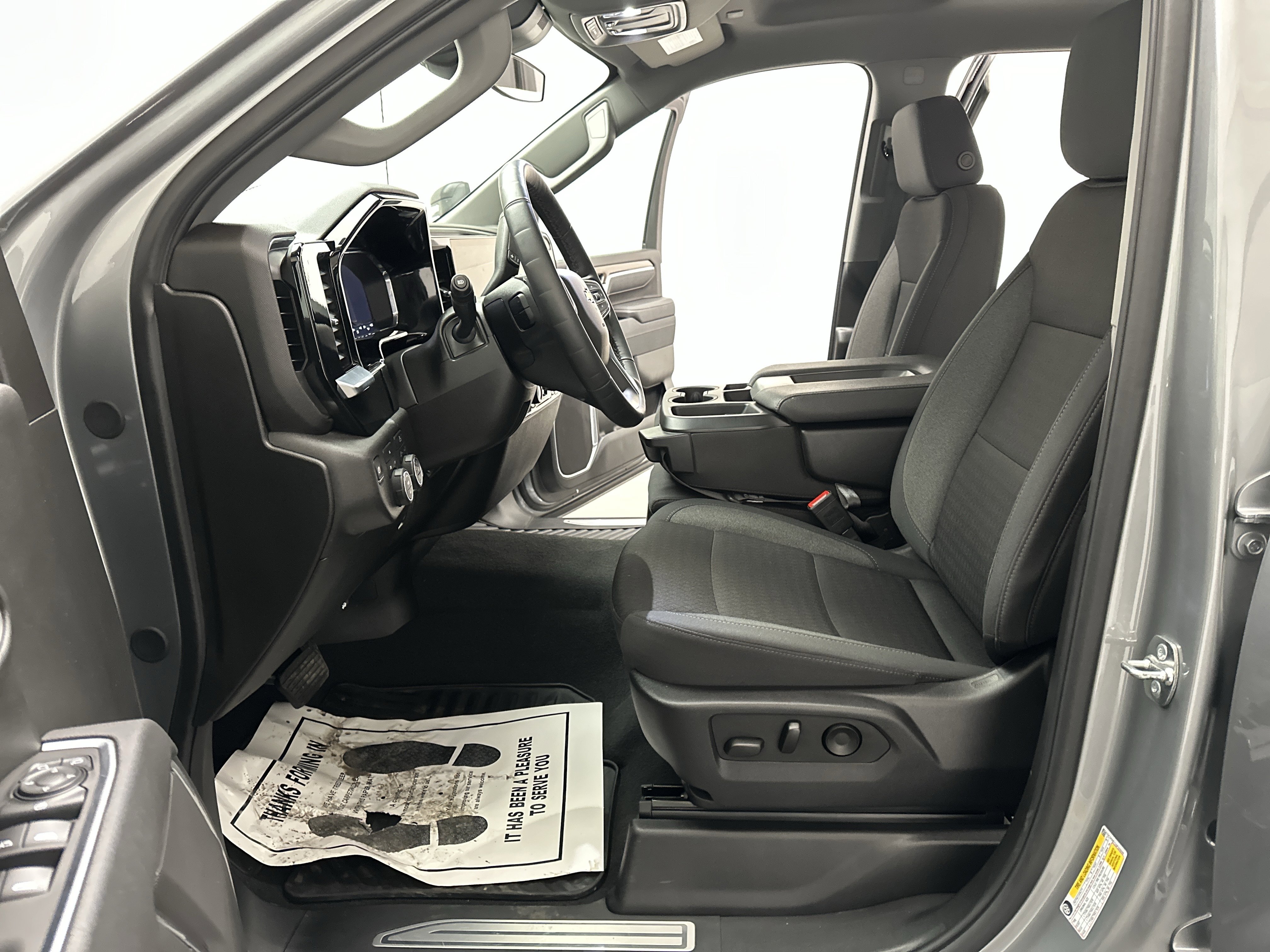 Used 2025 Chevrolet Silverado 2500 LT w/ Convenience Package image 19