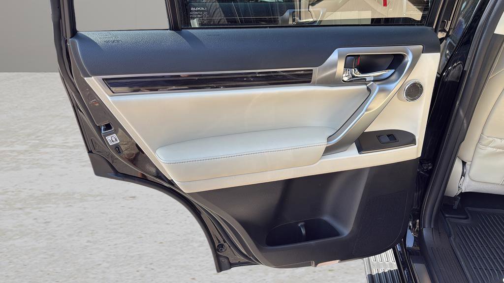 Used 2023 Lexus GX 460 Premium w/ Premium Plus Package AWD/4WD image 14