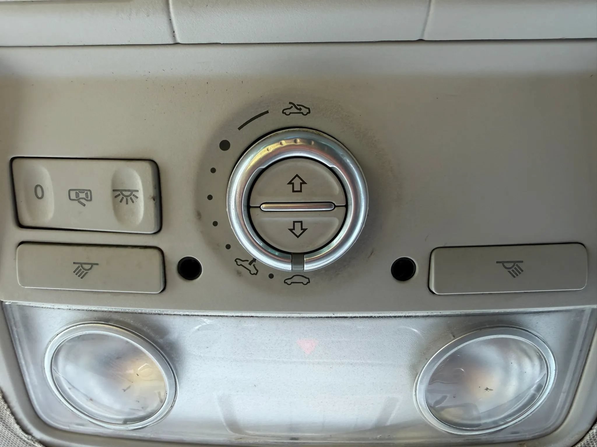 Used 2009 Volkswagen Tiguan S FWD image 20