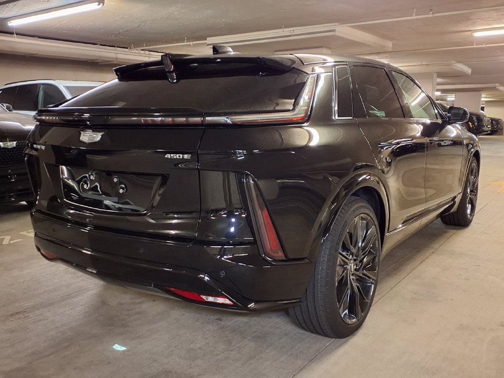 New 2026 Cadillac Lyriq Signature Sport RWD image 8