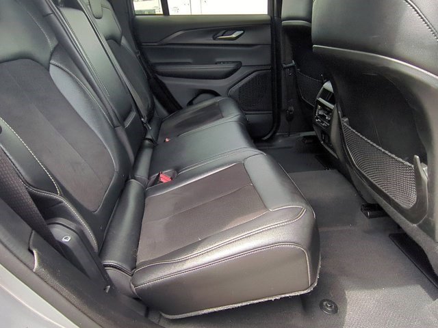 Used 2024 Jeep Grand Cherokee Altitude image 26