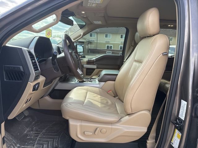 Used 2019 Ford F150 Lariat w/ Equipment Group 502A Luxury AWD/4WD image 9