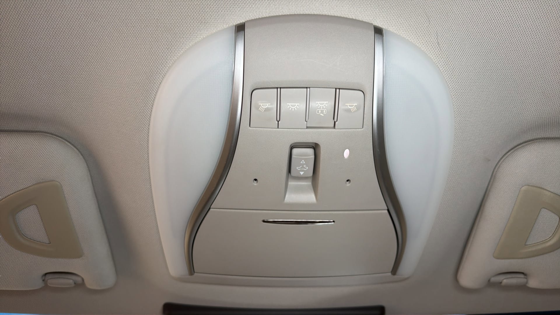 Used 2011 INFINITI M37 w/ Premium Pkg RWD image 18