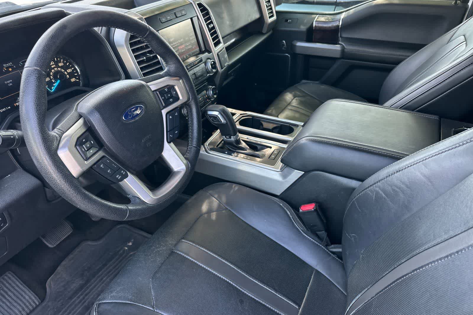 Used 2015 Ford F150 Platinum w/ Equipment Group 701A Luxury AWD/4WD image 14