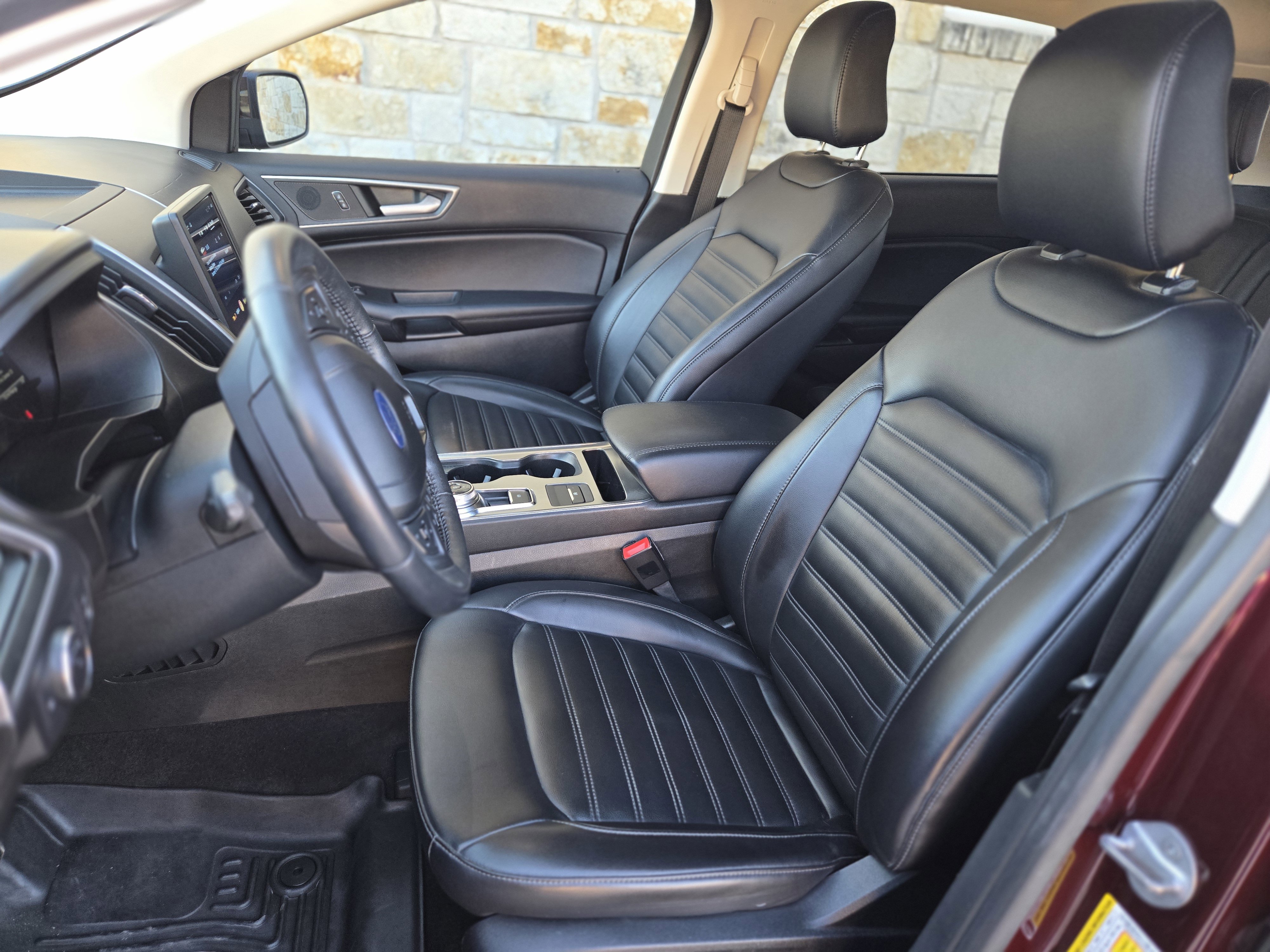 Used 2022 Ford Edge SEL w/ Convenience Package image 5
