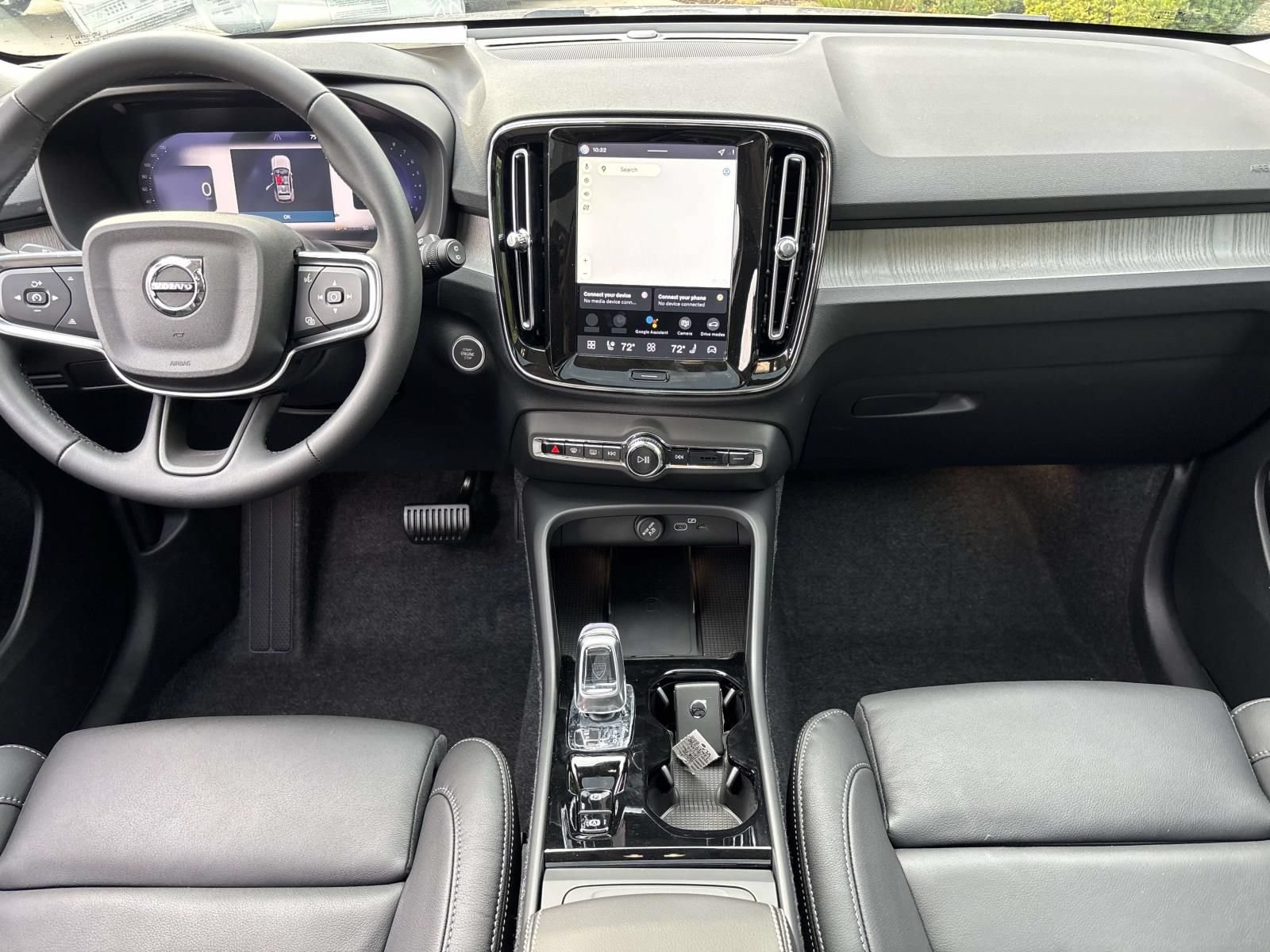 New 2026 Volvo XC40 B5 Plus w/ Protection Package Premier AWD/4WD image 29