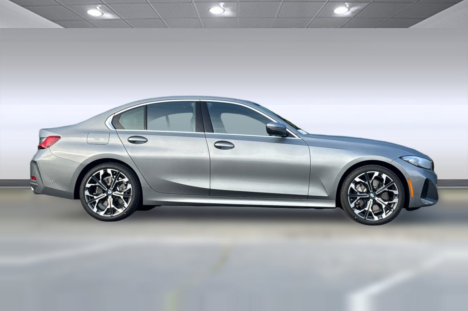 Used 2026 BMW 330i Sedan w/ Premium Package RWD image 8