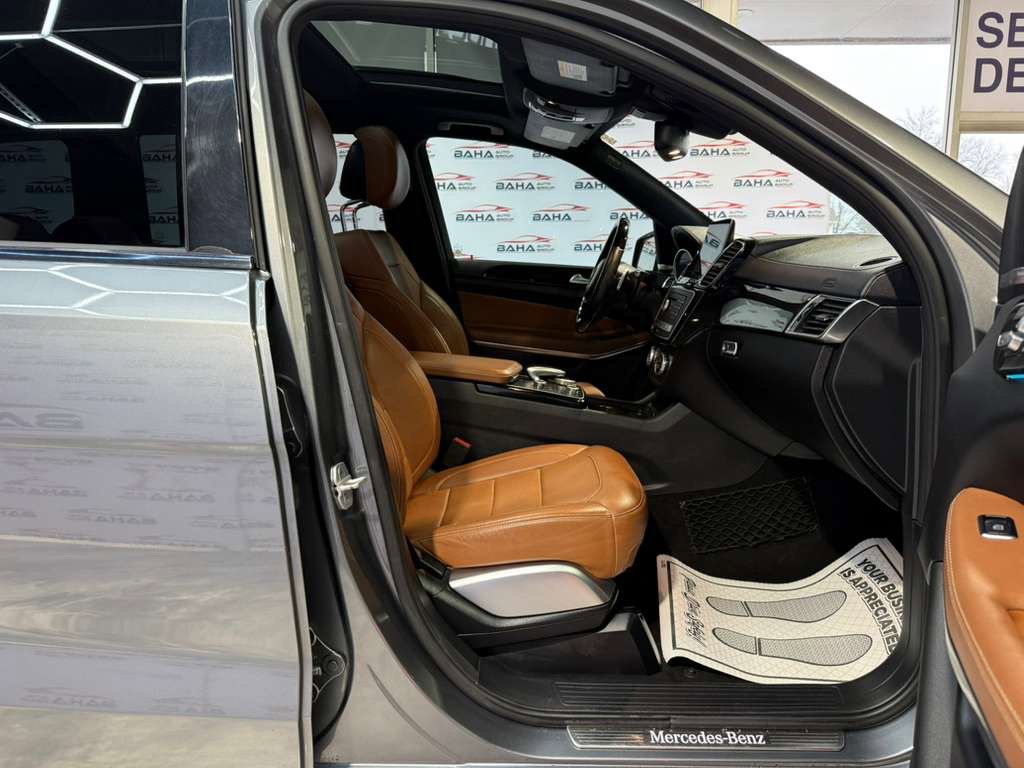 Used 2018 Mercedes-Benz GLS 550 4MATIC w/ Offroad Package image 47