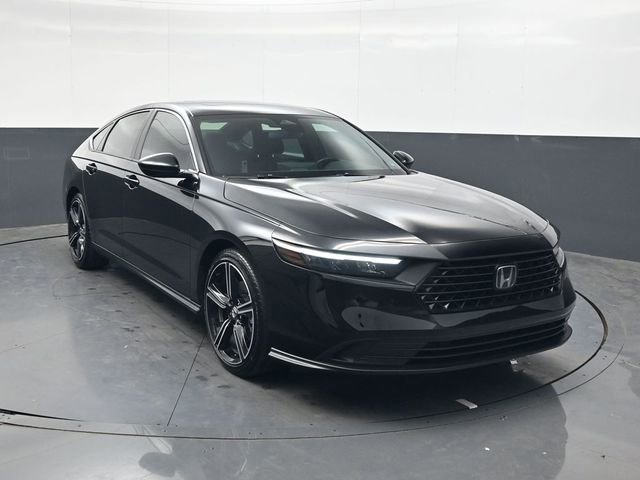 Used 2025 Honda Accord Sport image 2