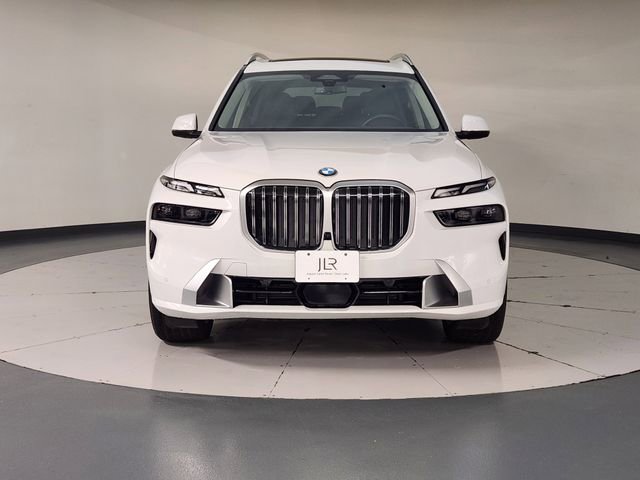 Used 2025 BMW X7 xDrive40i AWD/4WD image 9