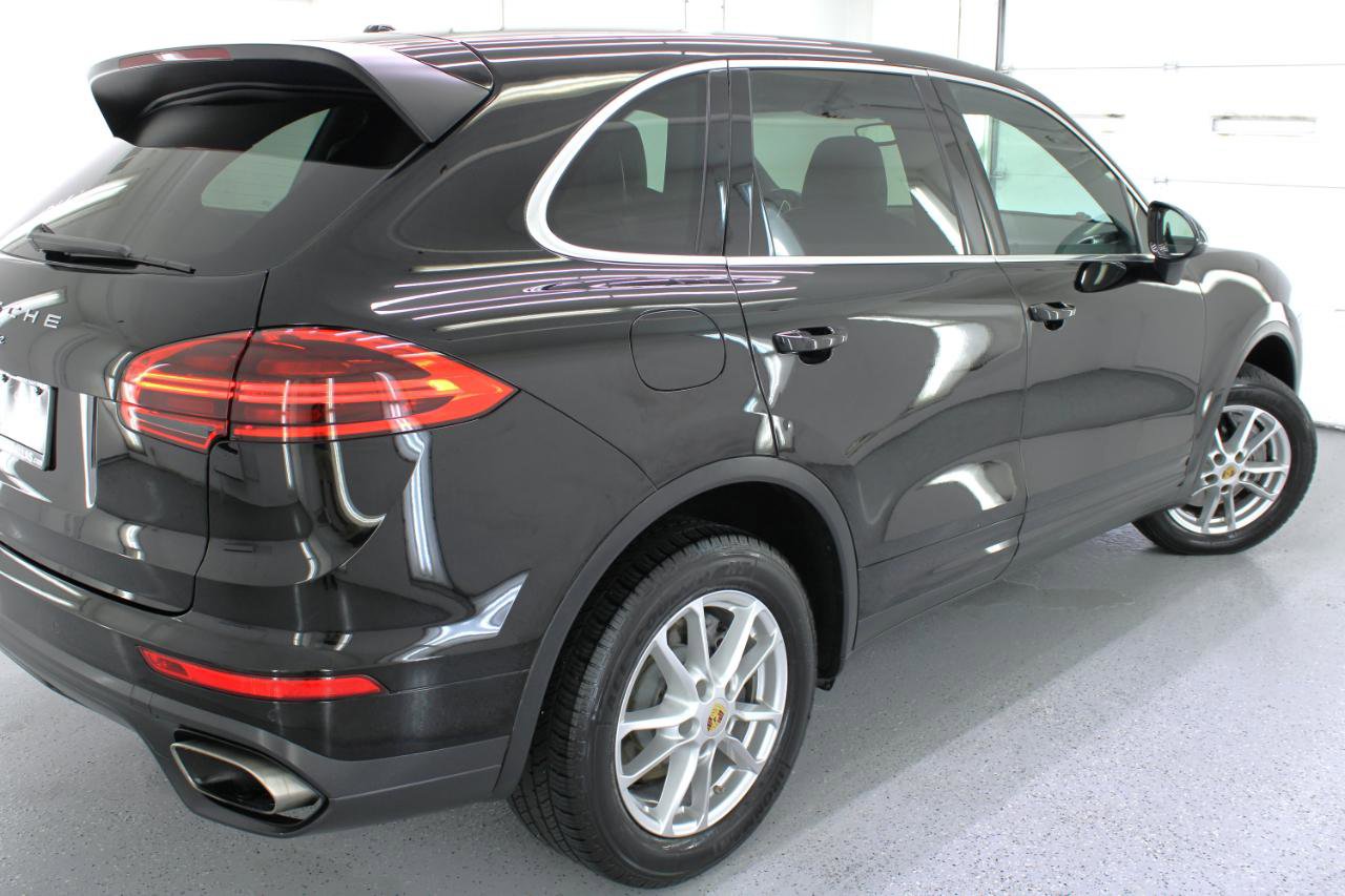 Used 2016 Porsche Cayenne image 11