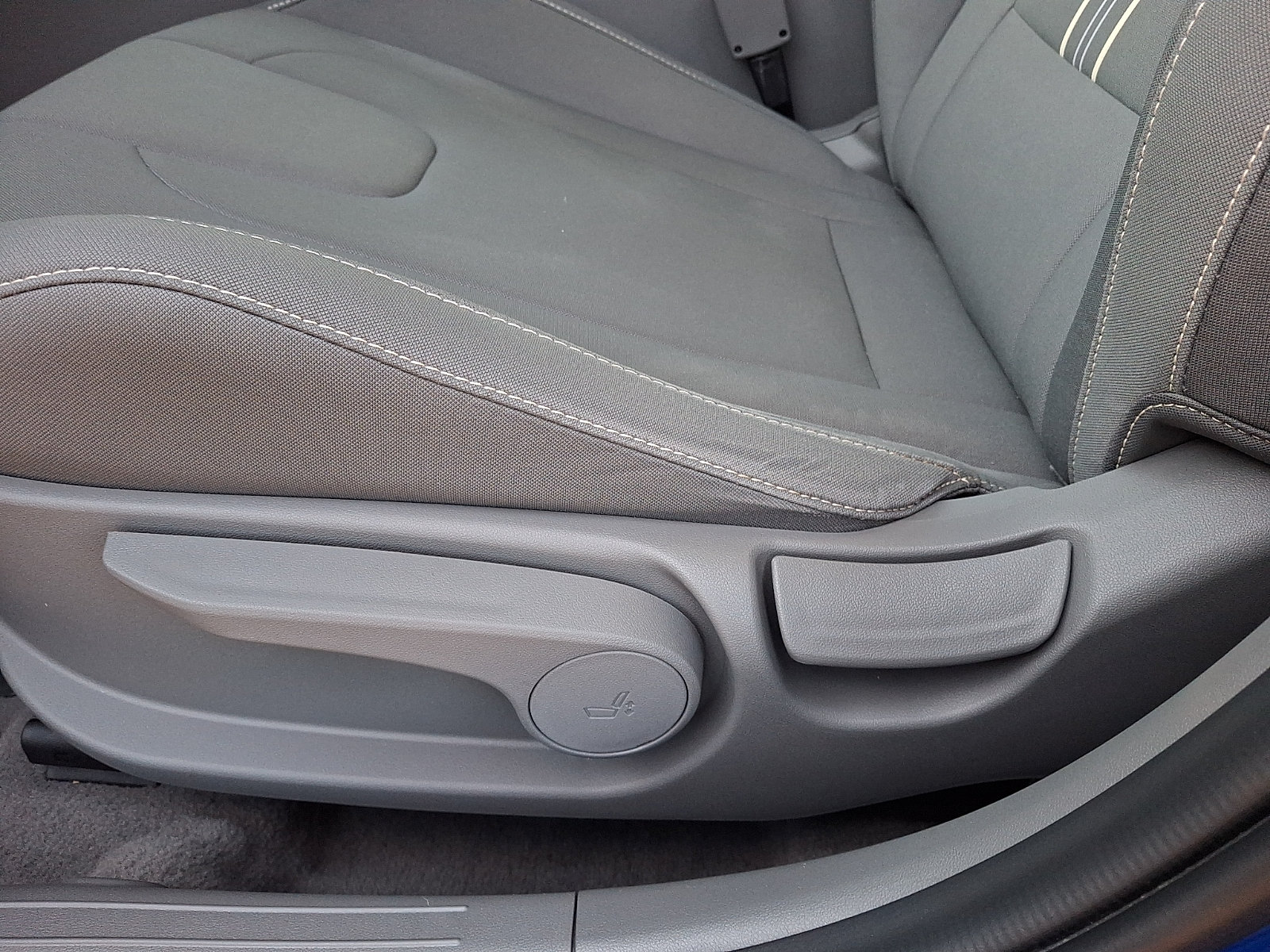 Certified 2023 Hyundai Elantra SEL w/ Convenience Package FWD image 15