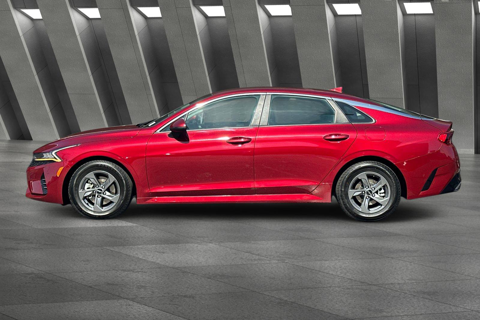 Used 2023 Kia K5 LXS image 7