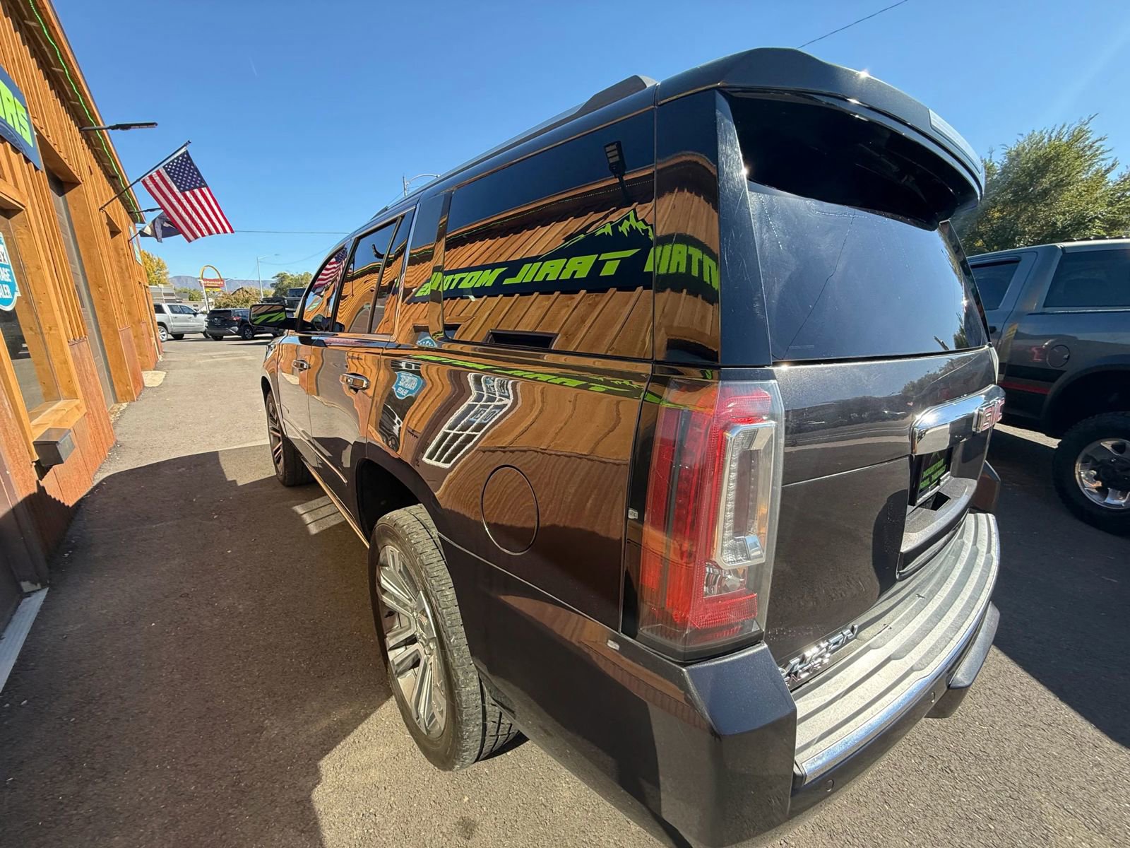 Used 2018 GMC Yukon Denali w/ Denali Ultimate Package image 10