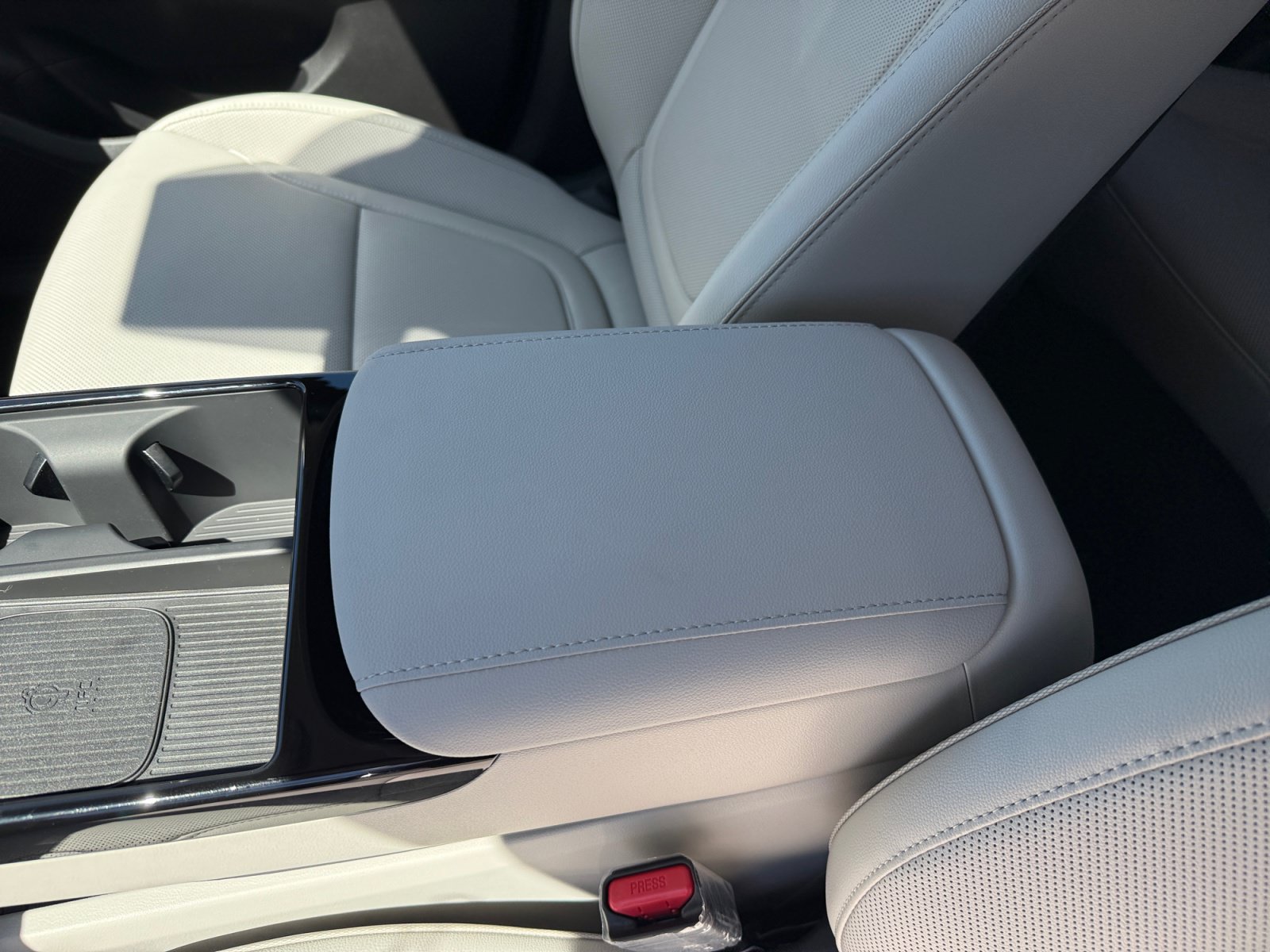New 2026 Hyundai Tucson Limited AWD/4WD image 14
