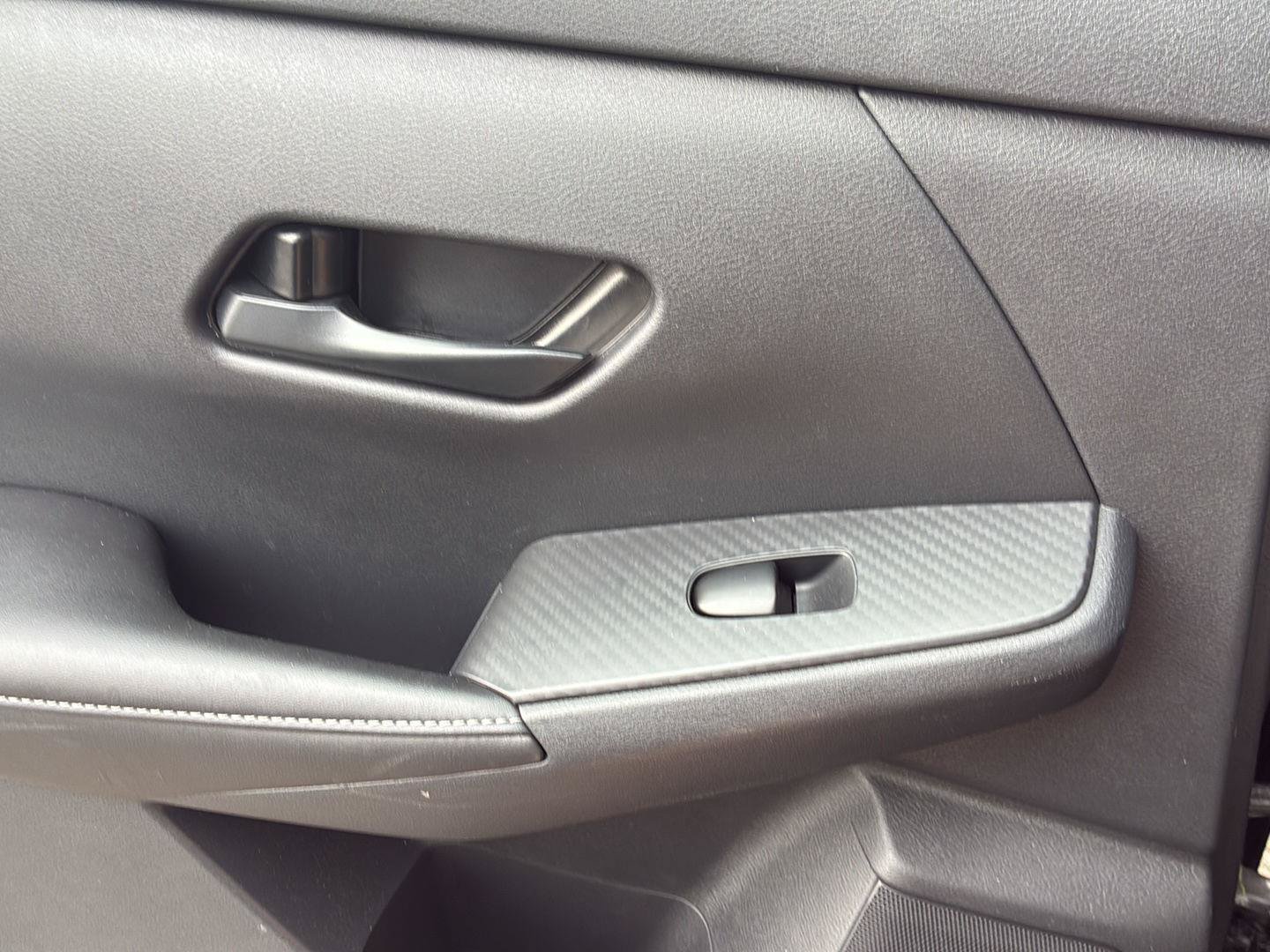 Used 2025 Nissan Sentra SV w/ All-Weather Package FWD image 17