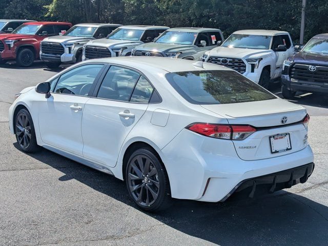 Used 2024 Toyota Corolla SE FWD image 5