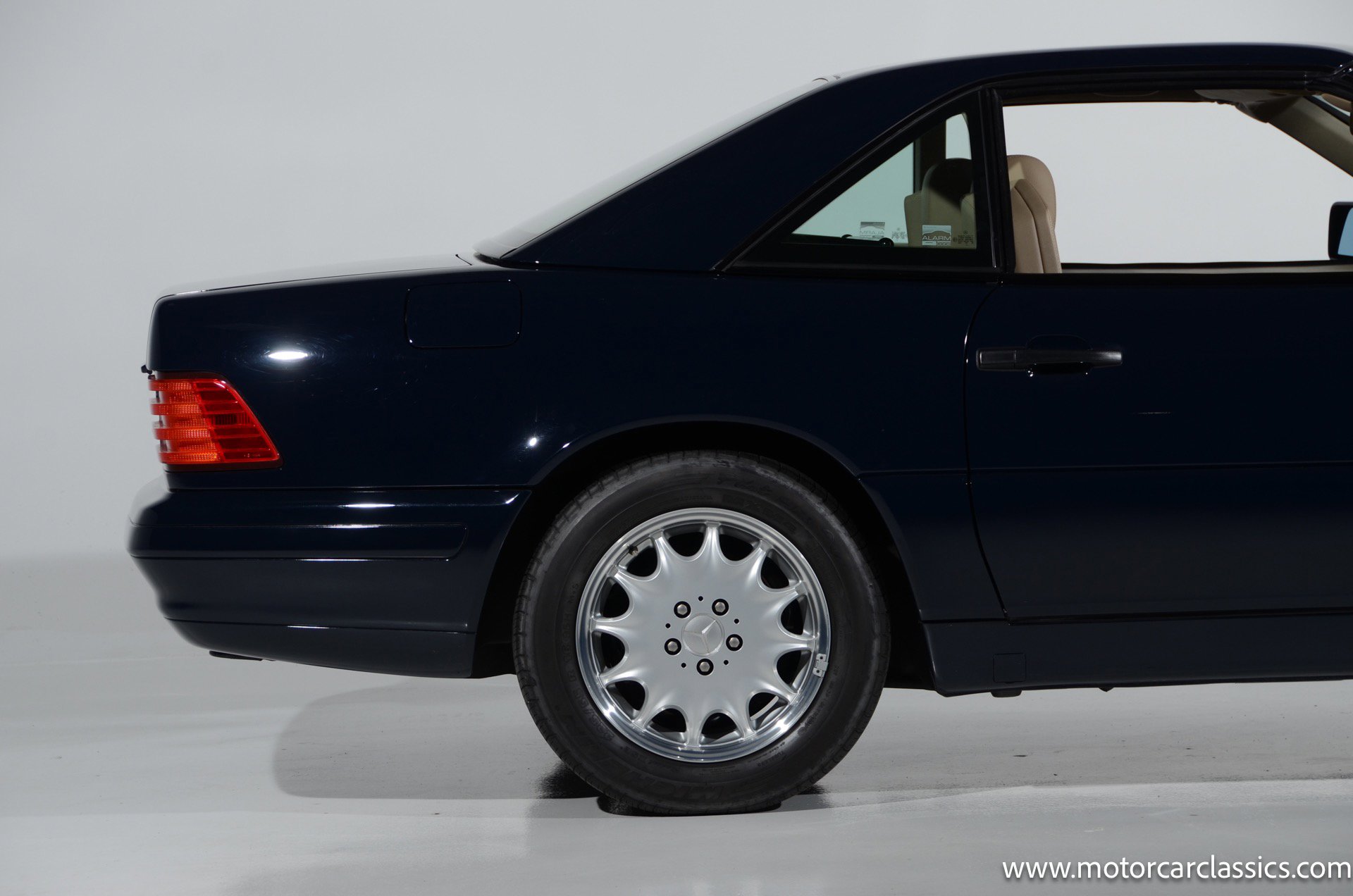 Used 1996 Mercedes-Benz SL 320 image 16