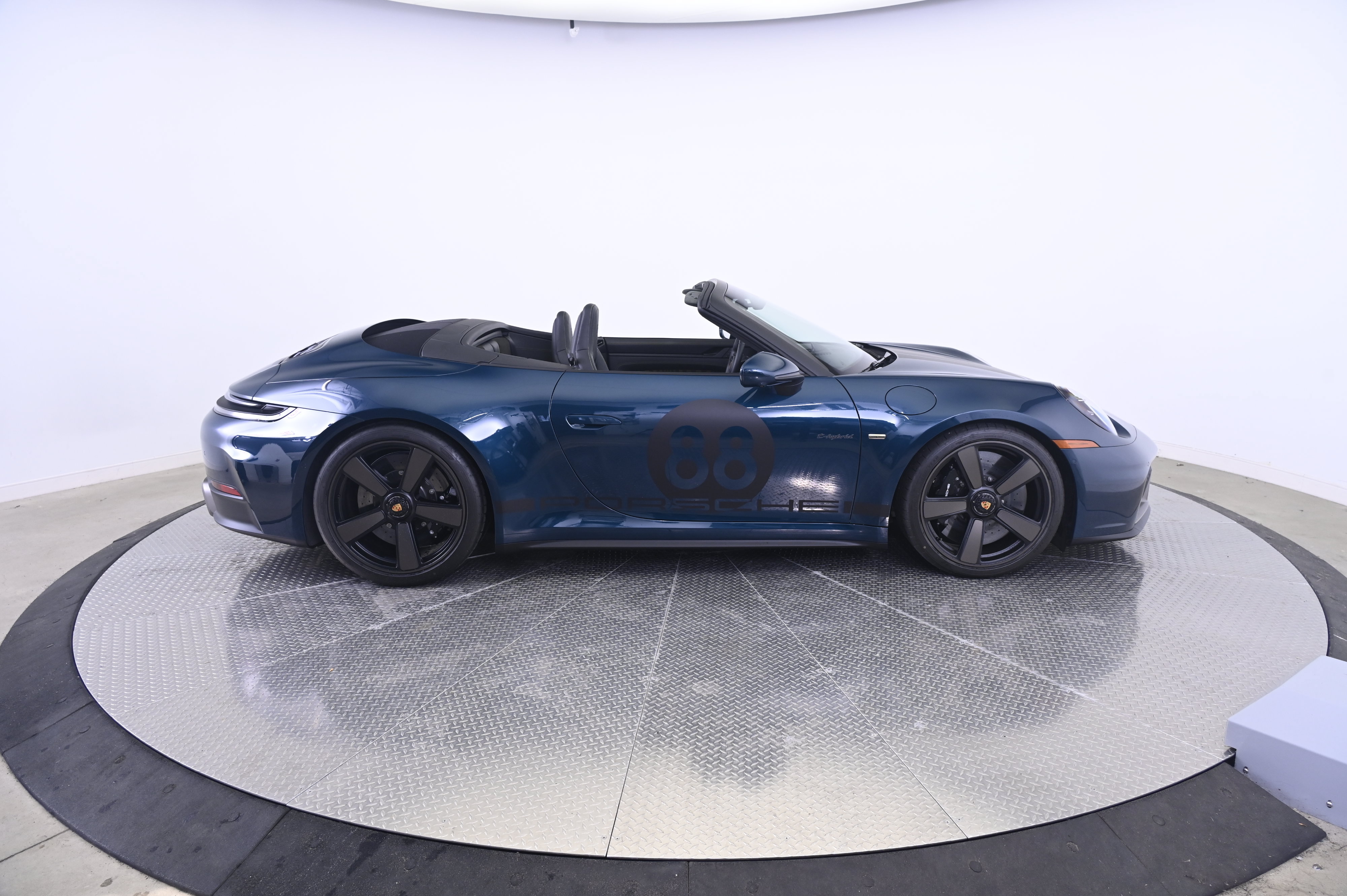 Certified 2026 Porsche 911 GTS RWD image 8