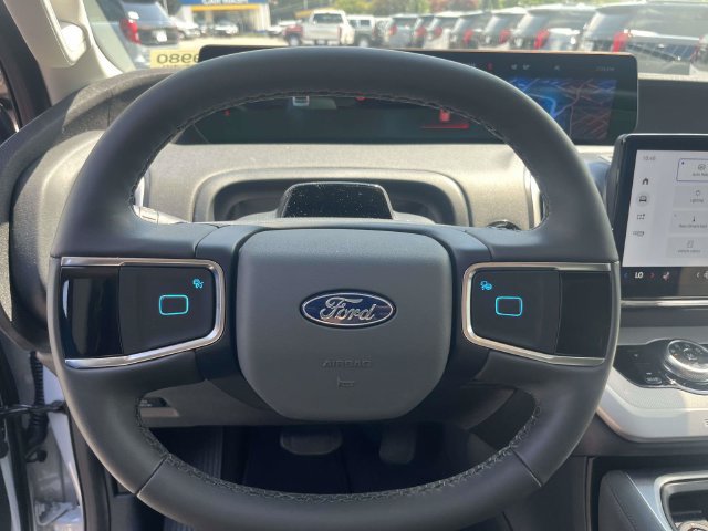 New 2026 Ford Expedition Active AWD/4WD image 16