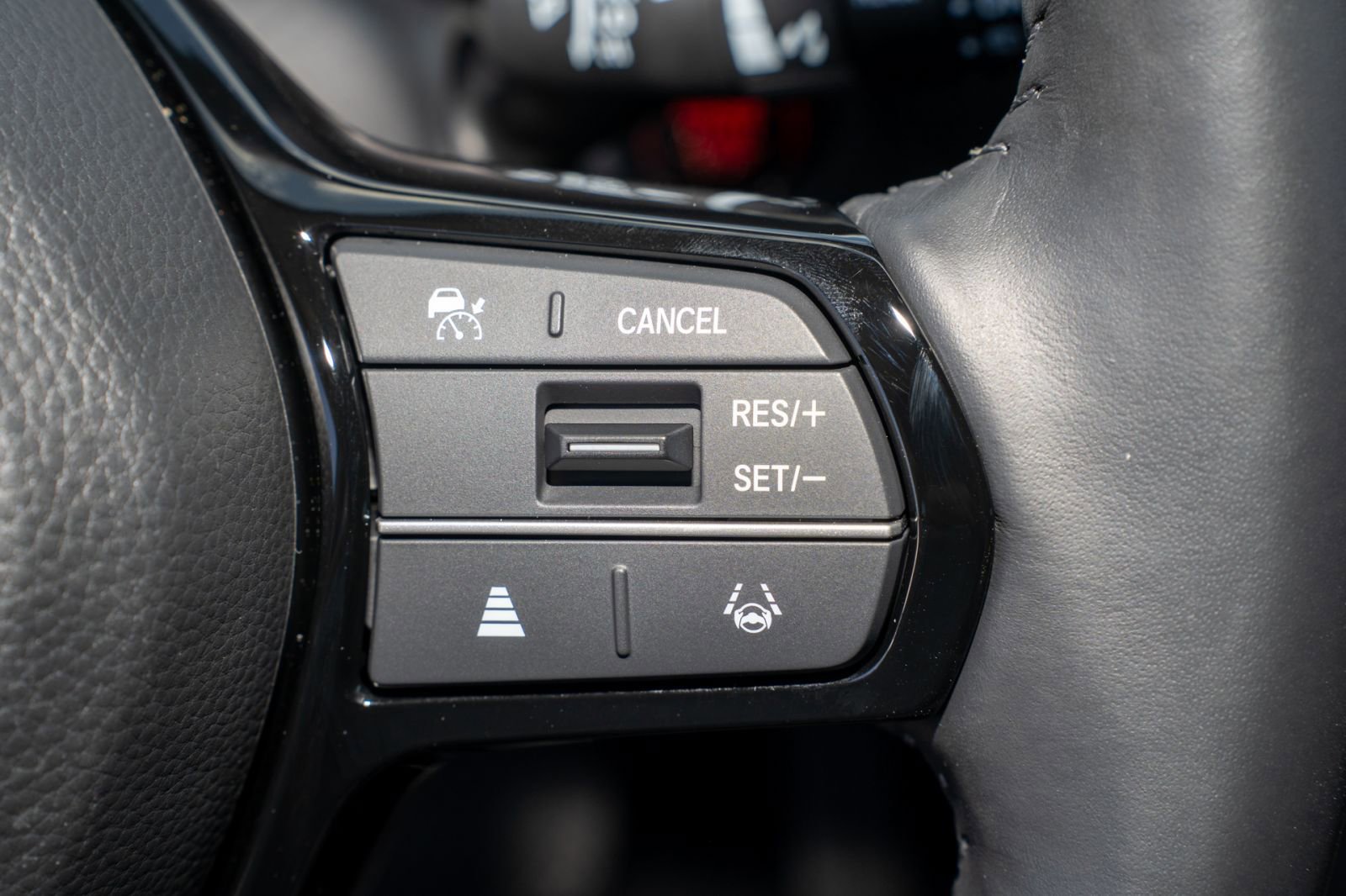 Certified 2024 Honda HR-V EX-L image 33