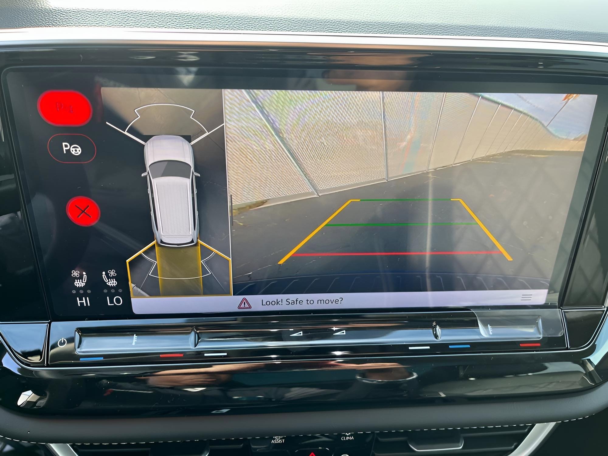 New 2026 Volkswagen Atlas SEL Premium R-Line image 18