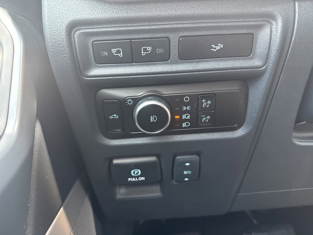 Used 2024 Ford F150 Lariat image 34