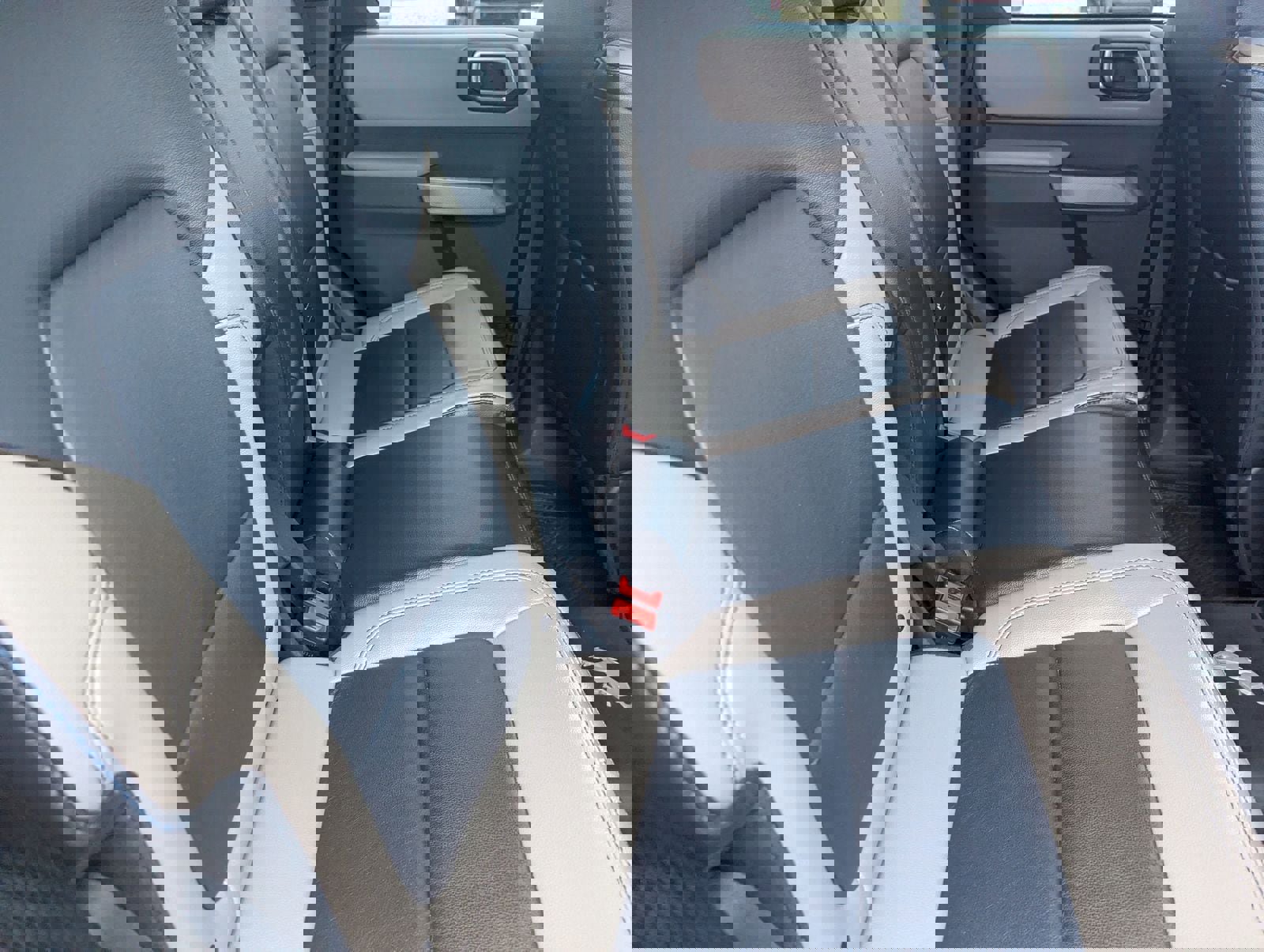 Certified 2022 Ford Bronco Wildtrak image 13