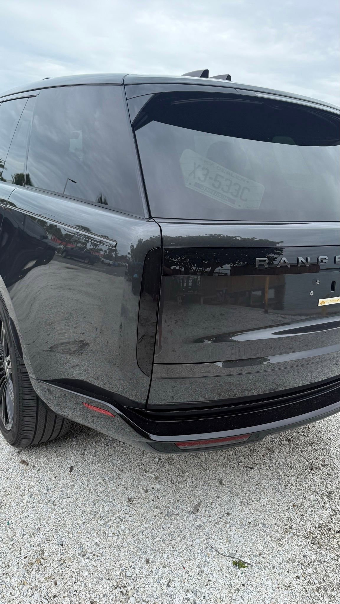 Used 2025 Land Rover Range Rover SE AWD/4WD image 18