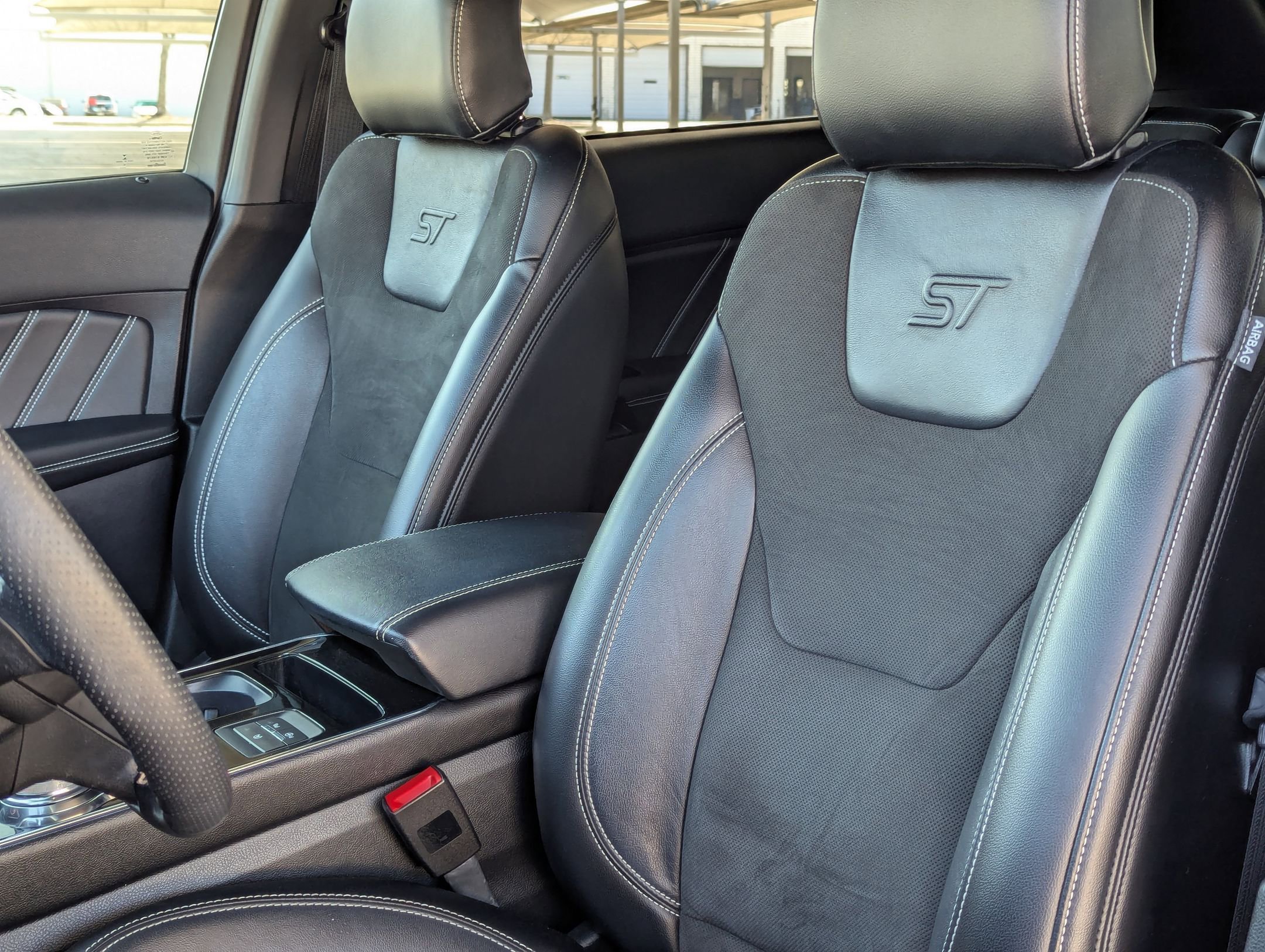 Used 2019 Ford Edge ST w/ Equipment Group 401A image 14