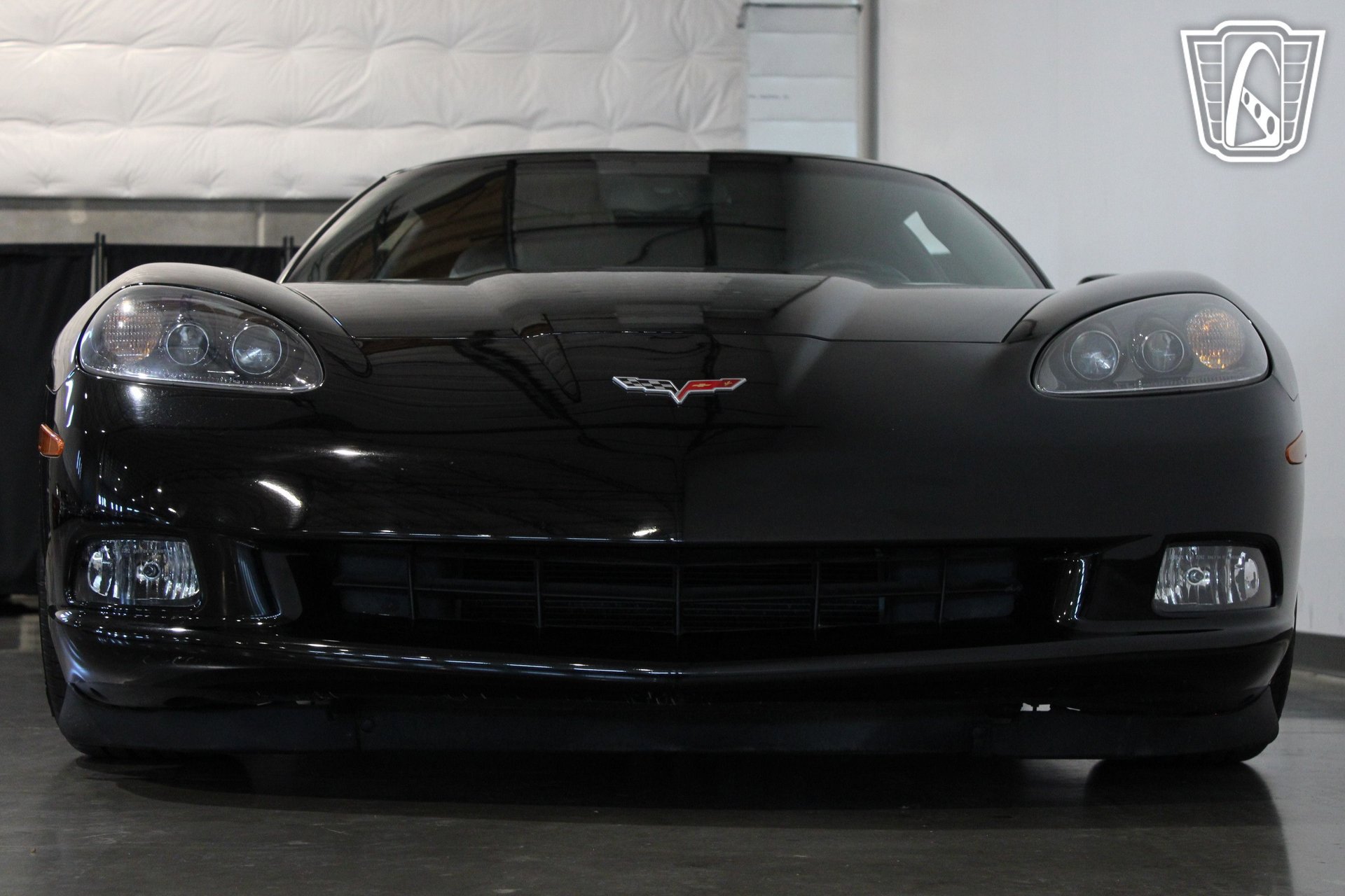 Used 2005 Chevrolet Corvette Coupe w/ Preferred Equipment Group RWD image 21