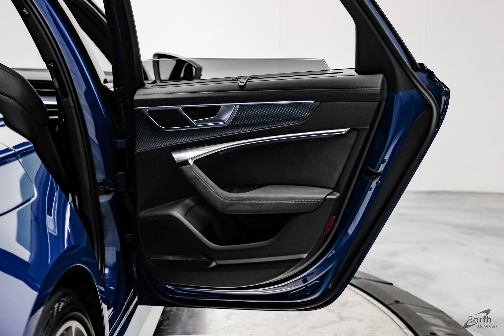 Used 2025 Audi RS 6 performance image 86