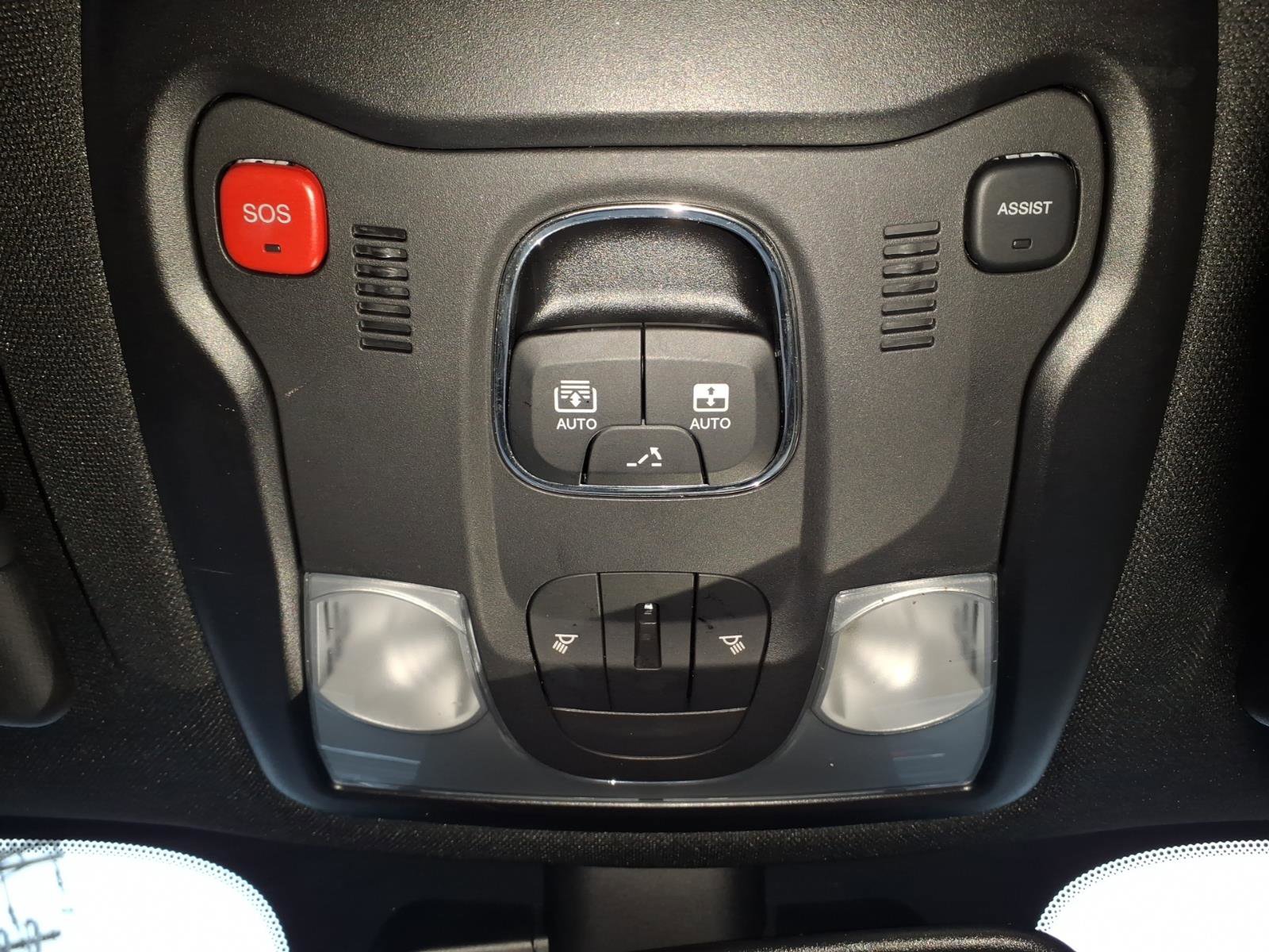 Certified 2020 Jeep Renegade Altitude image 18