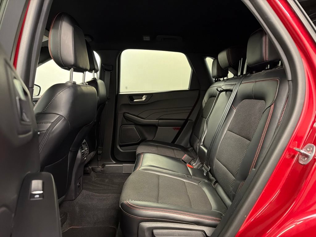 Used 2023 Ford Escape ST-Line w/ Tech Pack #1 AWD/4WD image 29