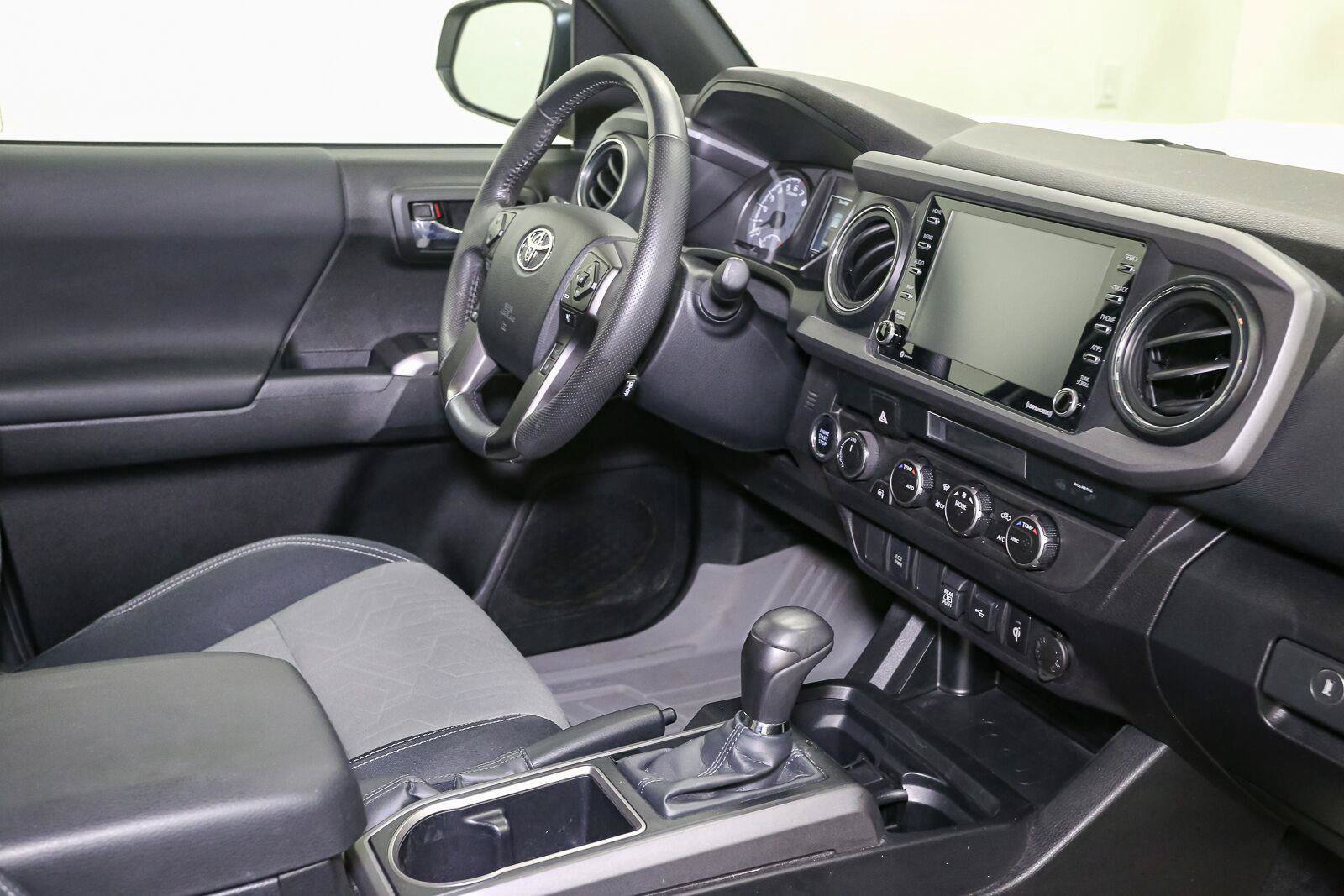Used 2023 Toyota Tacoma TRD Sport AWD/4WD image 18