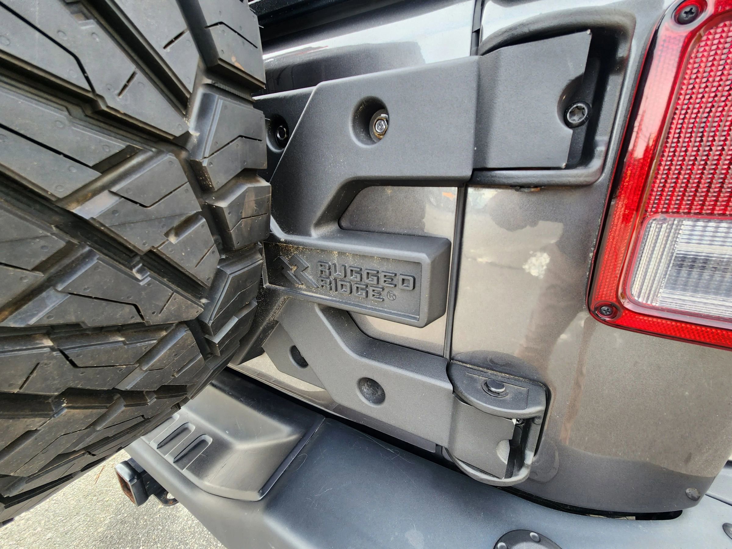 Used 2016 Jeep Wrangler Unlimited Rubicon image 42