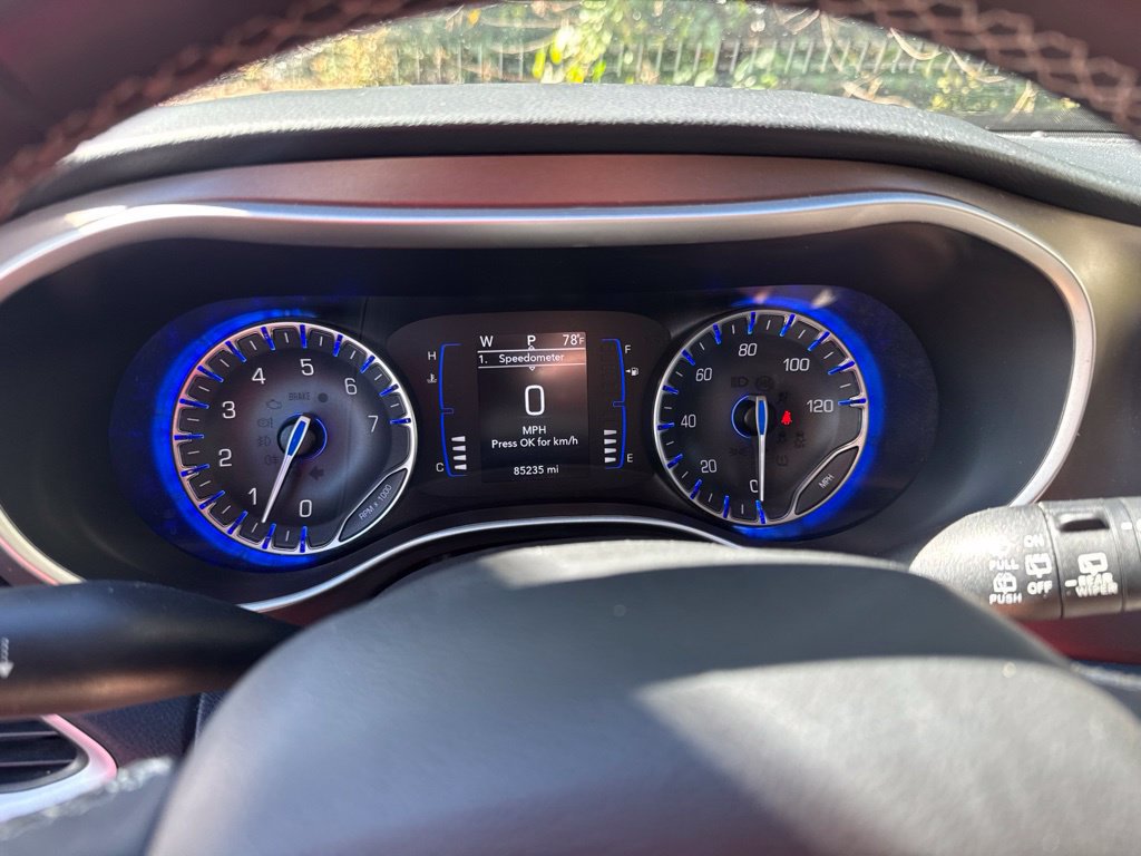 Used 2022 Chrysler Voyager LX FWD image 19