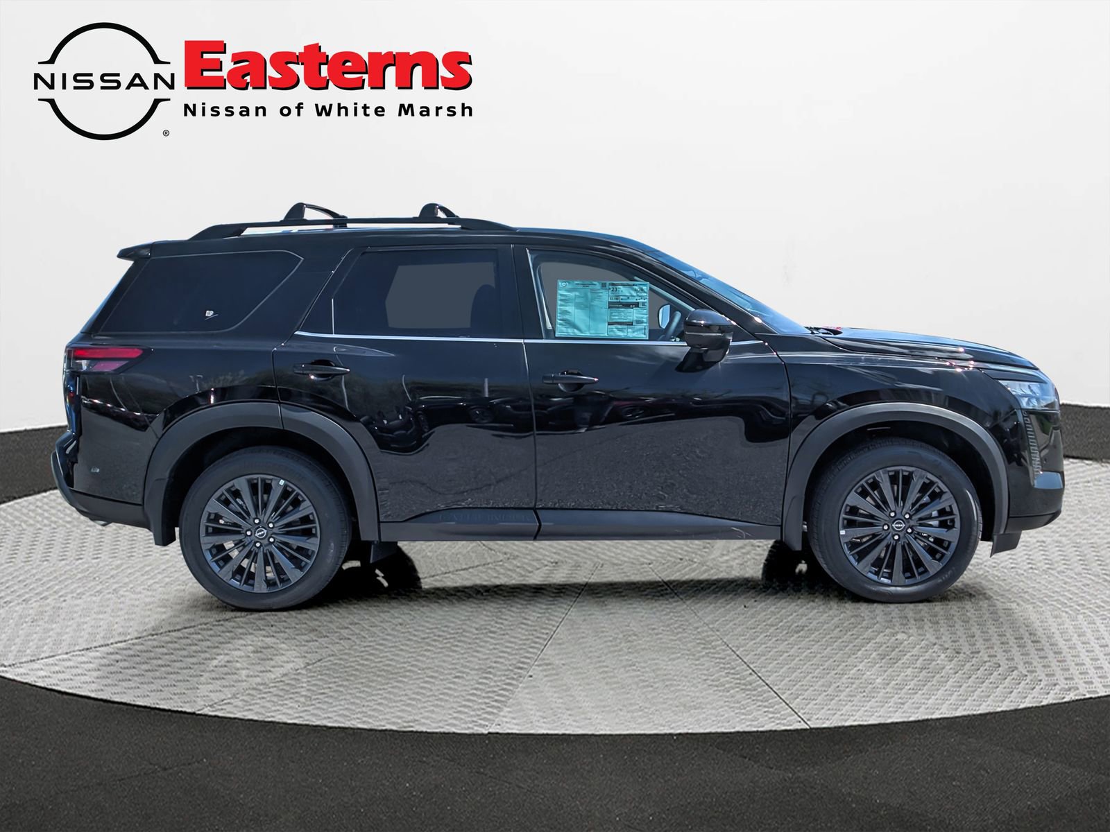 New 2026 Nissan Pathfinder SL image 6