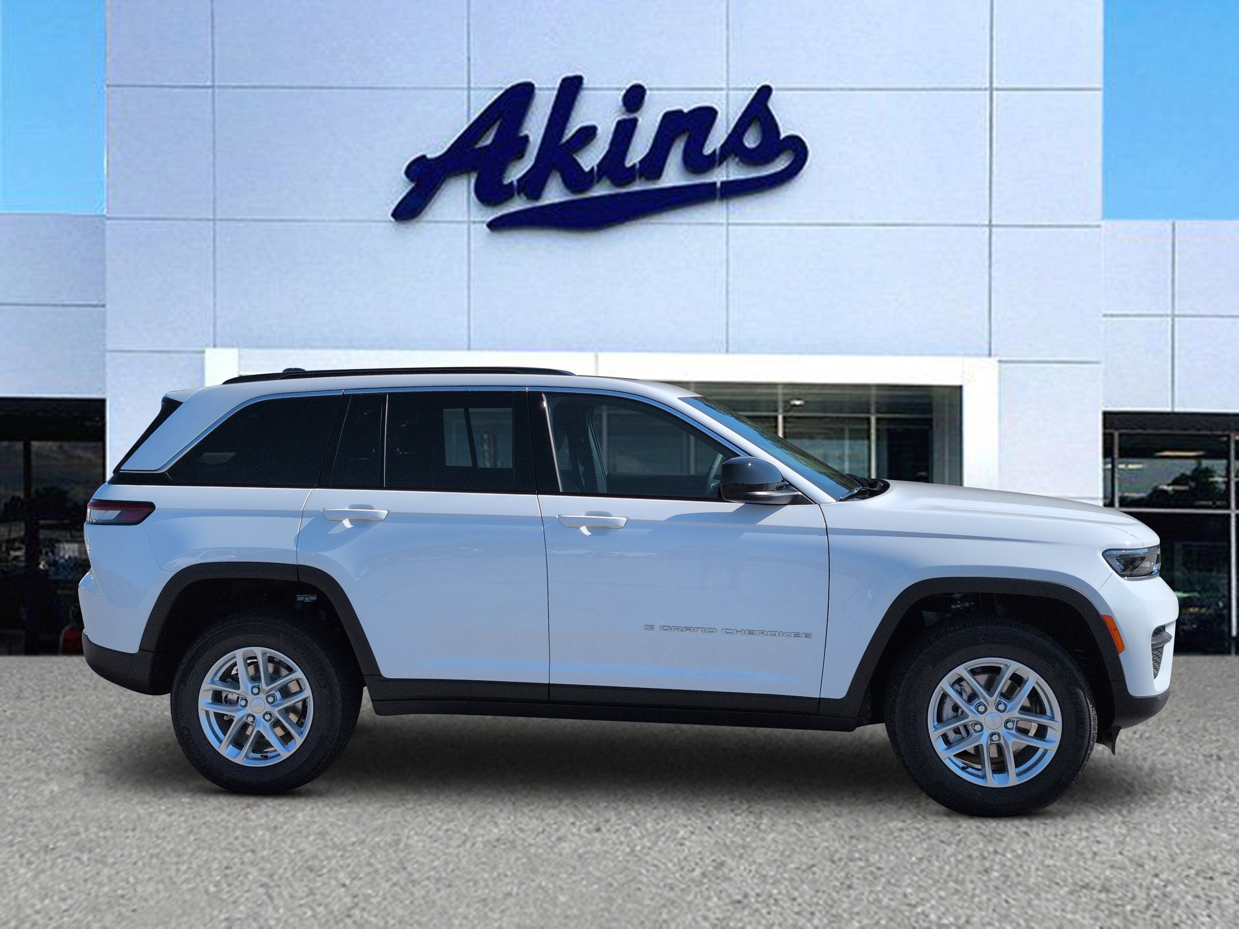 New 2026 Jeep Grand Cherokee Laredo X RWD image 1