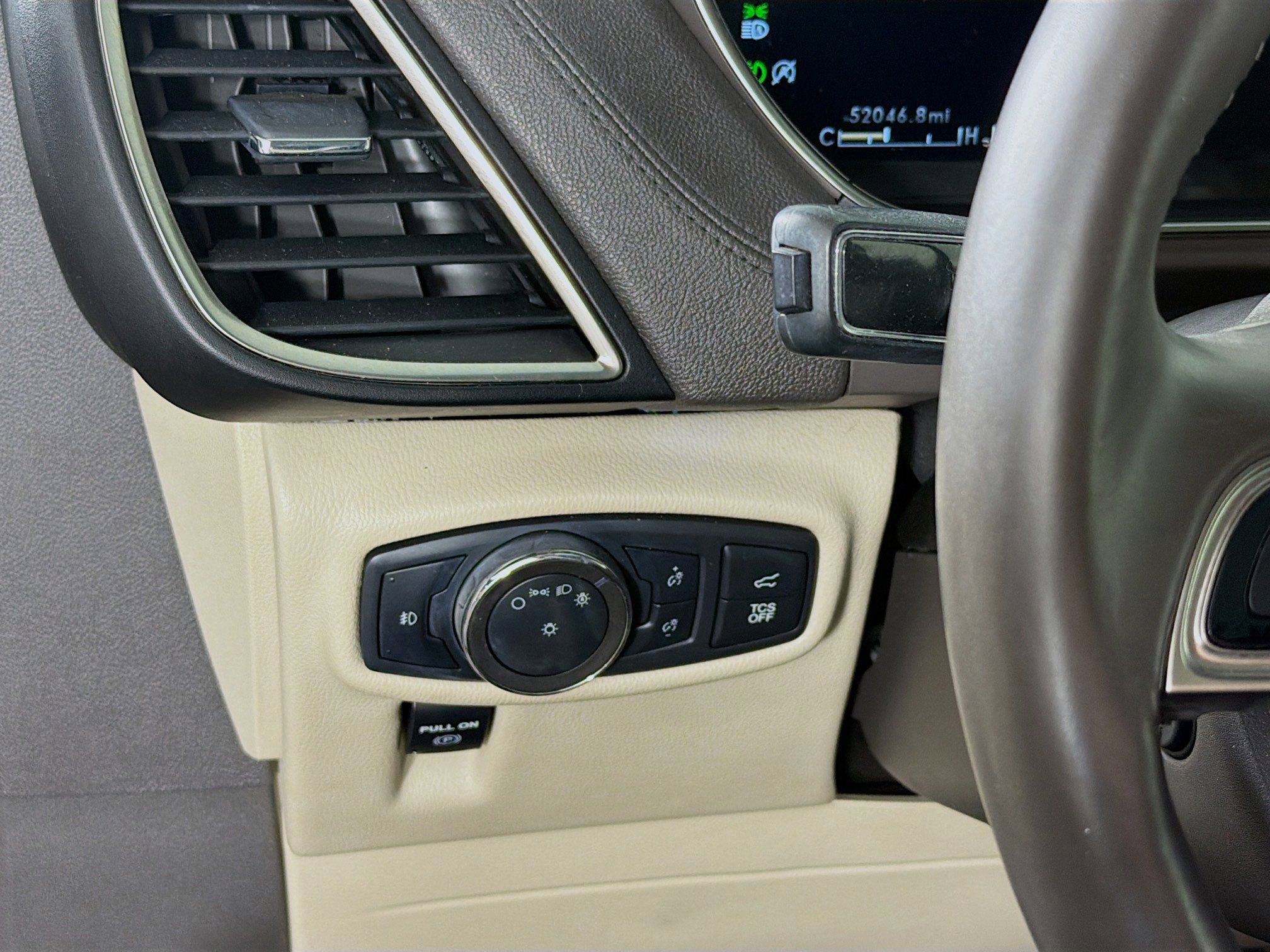 Used 2020 Lincoln Nautilus Reserve w/ Equipment Group 201A image 11