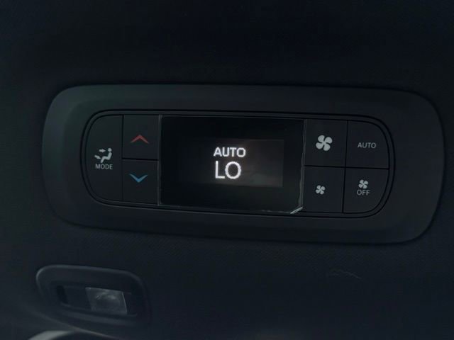 New 2026 Chrysler Pacifica Select image 28